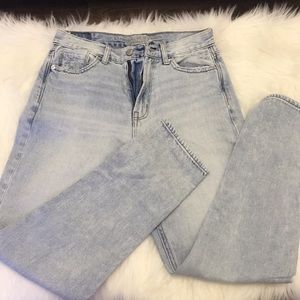 American eagle mom jeans